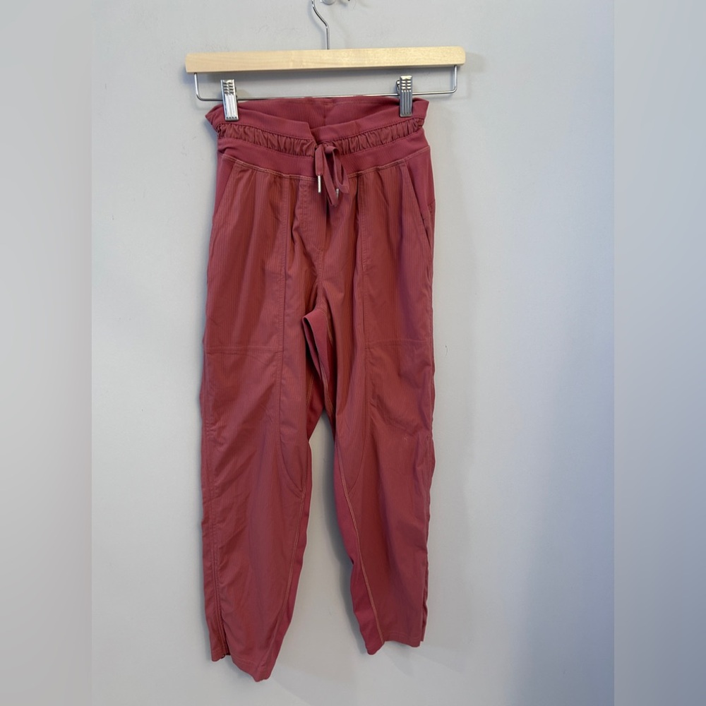 Lululemon Dance Studio Mid-Rise Jogger Brier Rose size 2 25”
